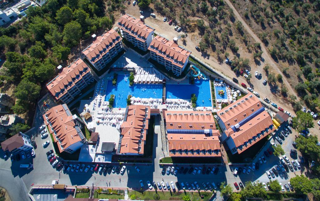 Hotel Ramada Resort Akbuk